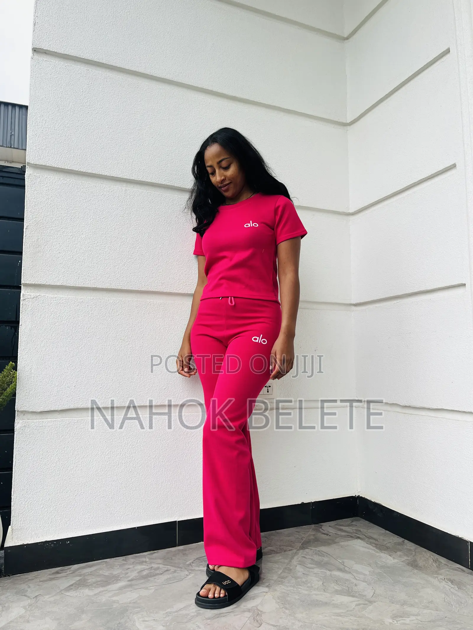 Alo + Comfort + Style in One Perfect 2-Piece.
