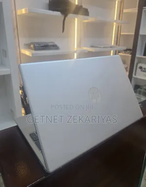 New Laptop HP Stream Notebook 8GB Intel Core i7 SSD 512GB