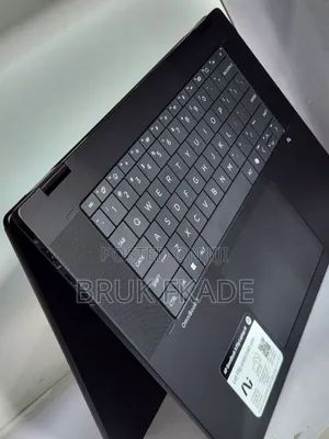 New Laptop HP OmniBook 5 16" 16GB Intel Core Ultra 7 SSD 1T