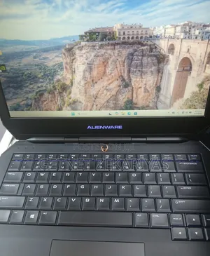 New Laptop Alienware M15 r3 8GB Intel Core i5 SSD 256GB