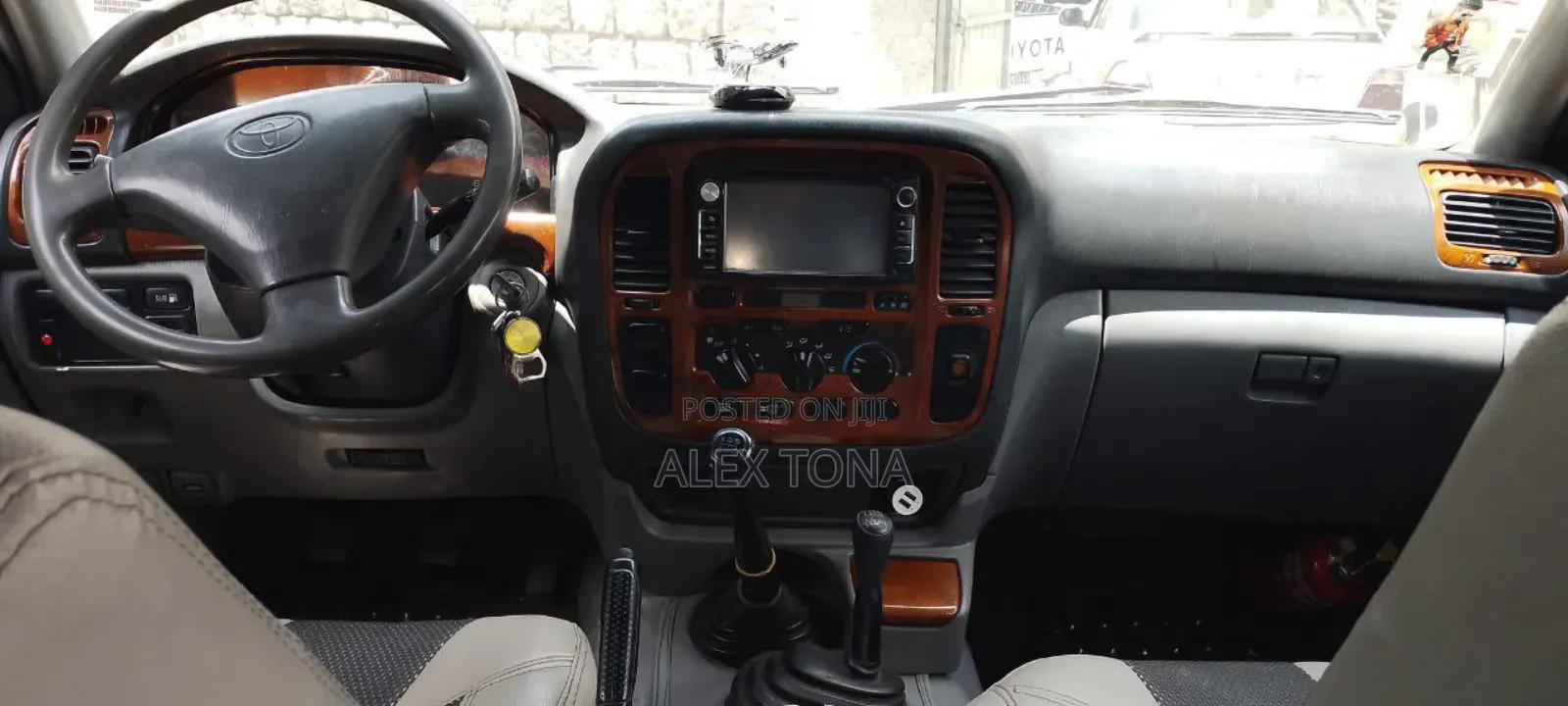 Toyota Land Cruiser 2003