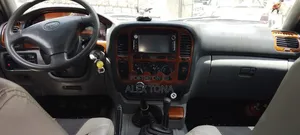 Toyota Land Cruiser 2003