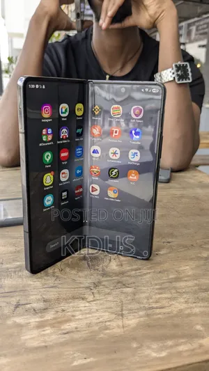 Samsung Galaxy Fold 512 GB Black