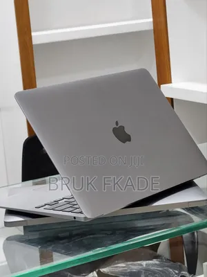 New Laptop Apple MacBook Air 2020 M1 8GB Apple M1 SSD 256GB