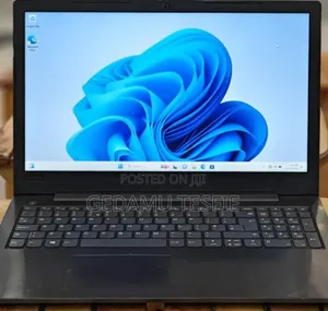 New Laptop Lenovo 4GB Intel Core 3 SSD 1T