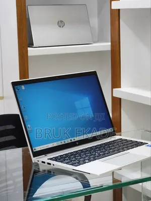 New Laptop HP EliteBook 840 G8 16GB Intel Core i5 SSD 512GB