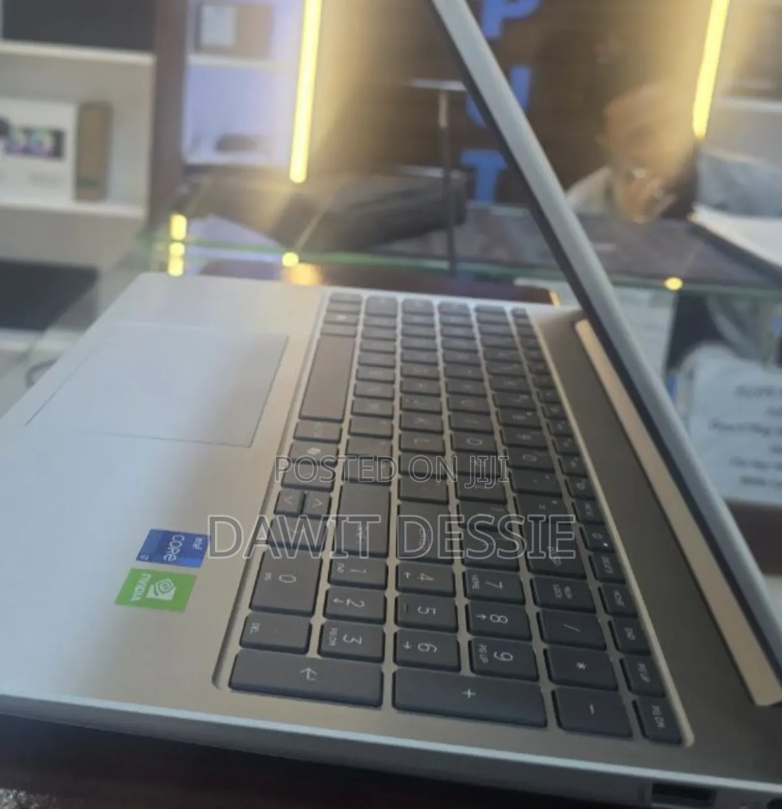 New Laptop HP 8GB Intel Core i7 SSD 512GB