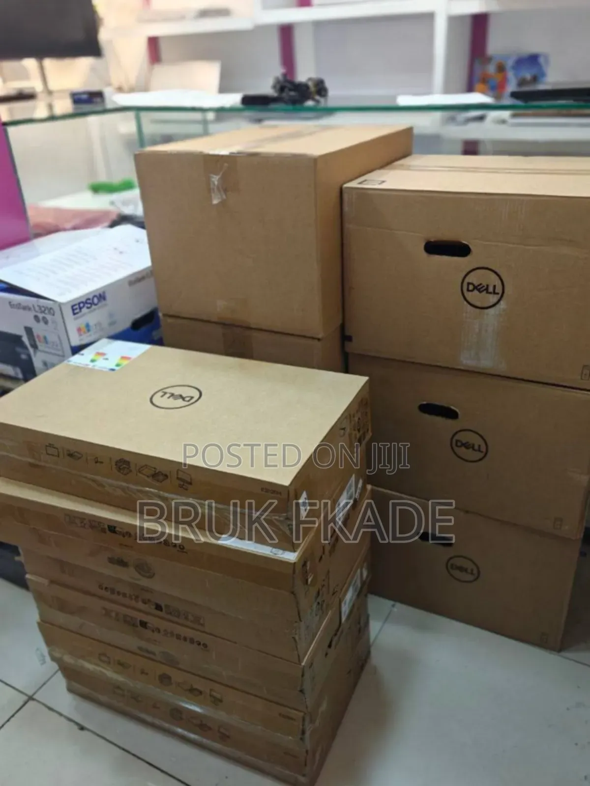 New Laptop Dell Latitude 13 7370 8GB Intel Core i5 SSD 512GB