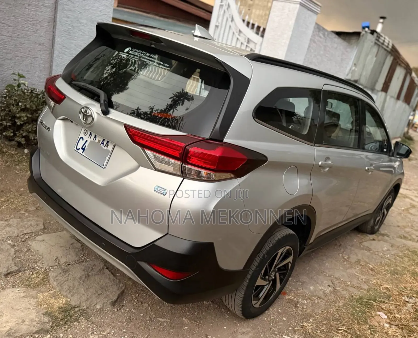 Toyota Rush 2021 Silver