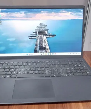 New Laptop Dell Inspiron 15 16GB AMD Ryzen 7 SSD 512GB