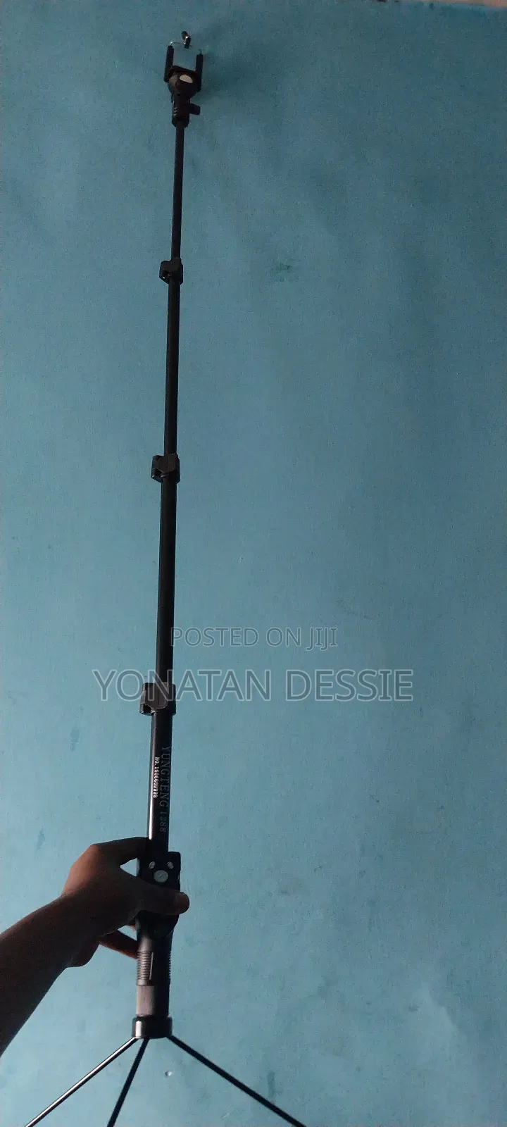 Yunteng Yt-1288 Bluetooth Selfie Stick / Tripod