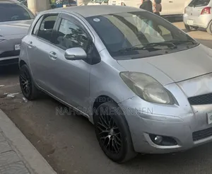 Toyota Yaris 2009 Silver