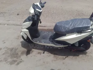 Motorcycle 2022 White