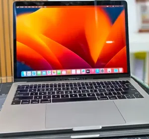New Laptop Apple MacBook Pro 2017 8GB Intel Core i5 SSD 128GB