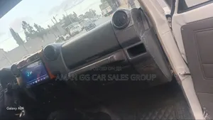 Toyota Land Cruiser 2011 White