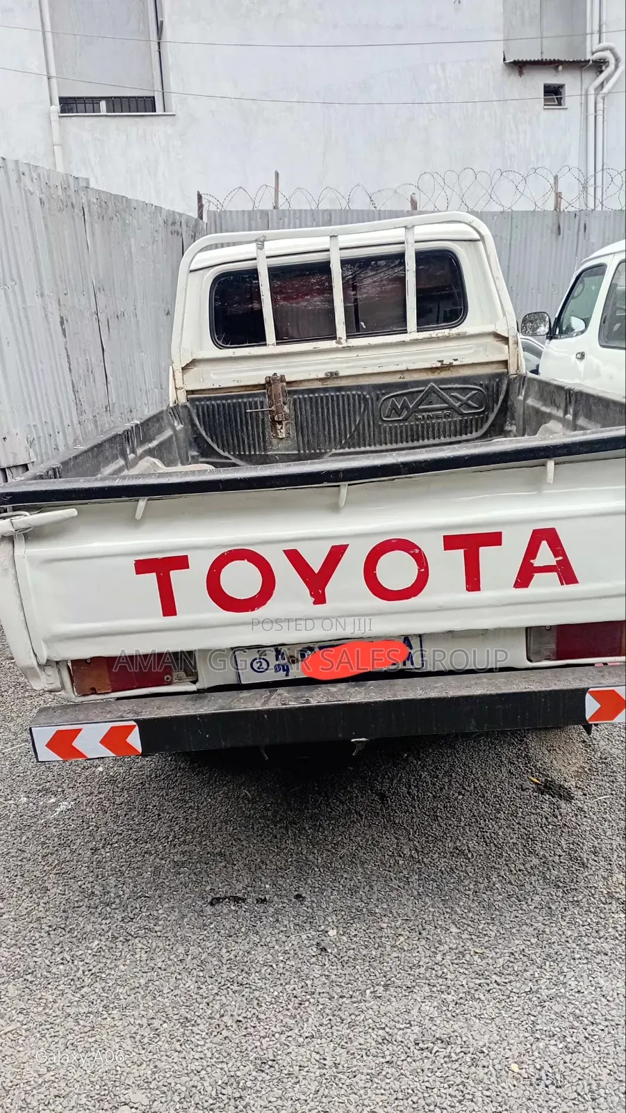 Toyota Land Cruiser 1998 White