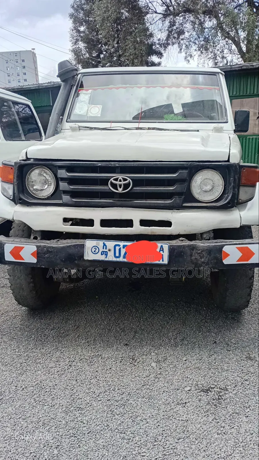 Toyota Land Cruiser 1998 White