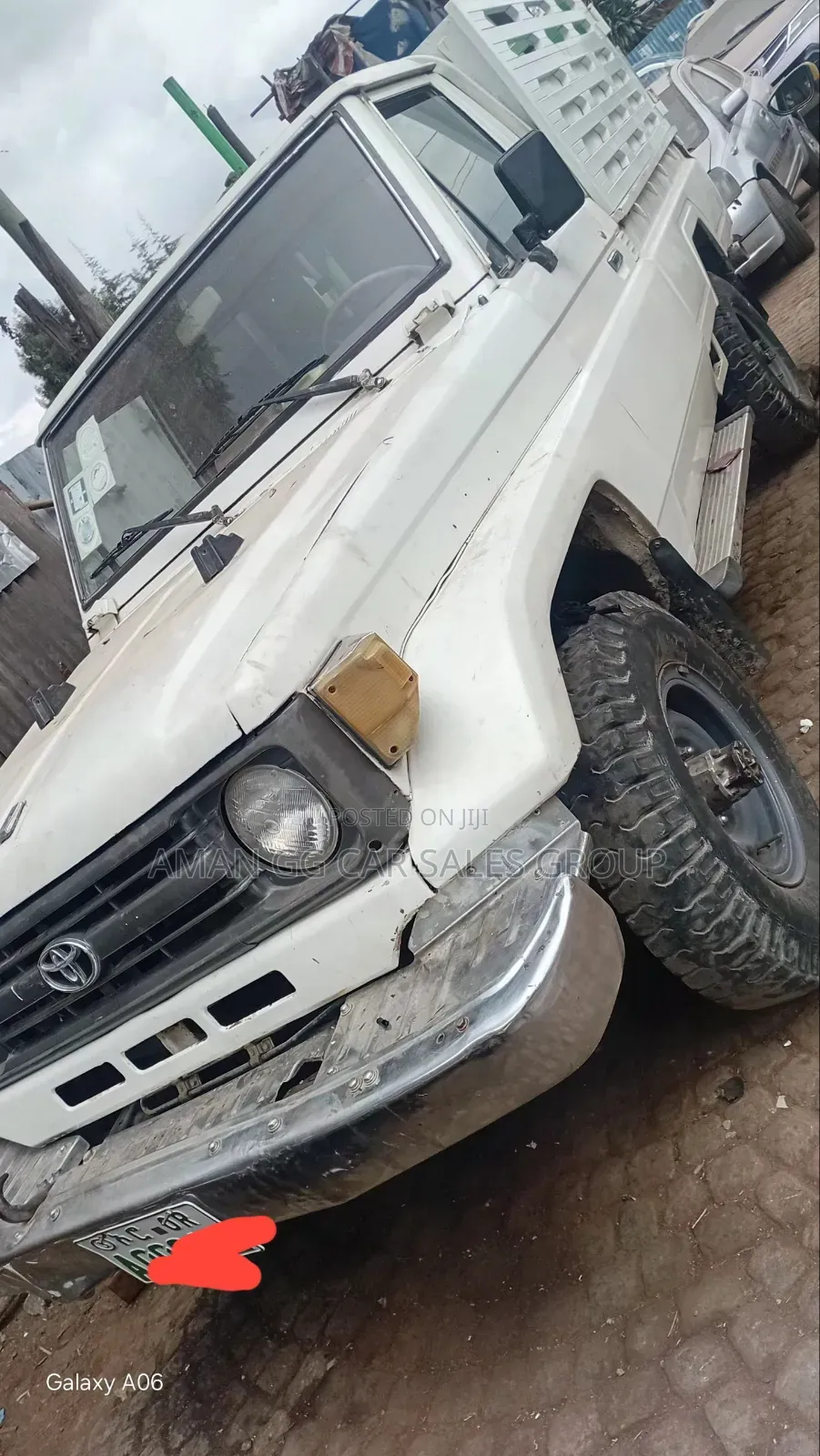 Toyota Land Cruiser 1998 White