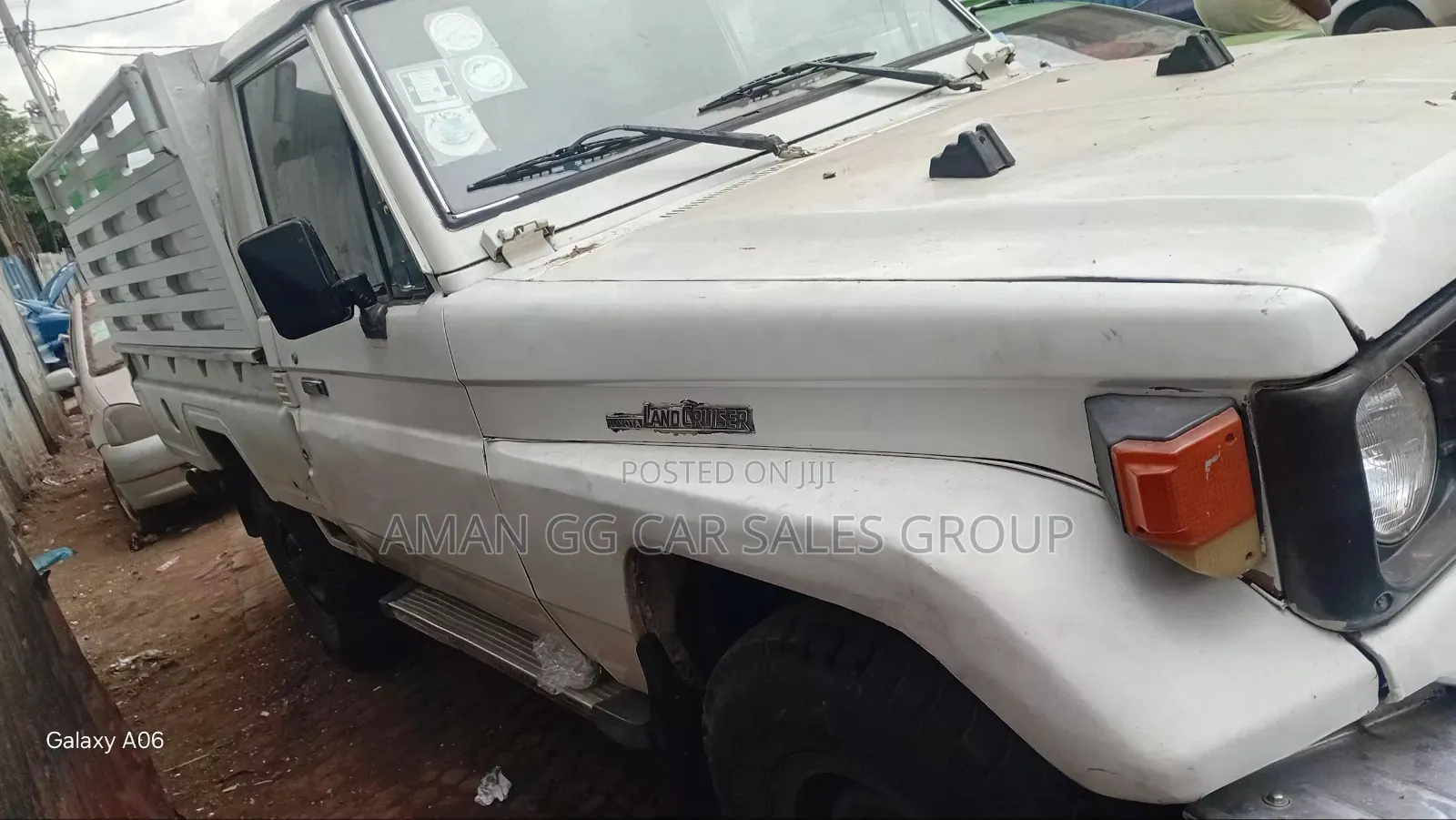 Toyota Land Cruiser 1998 White