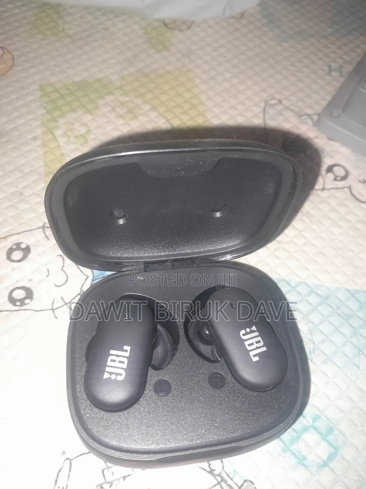 JBL Aripod