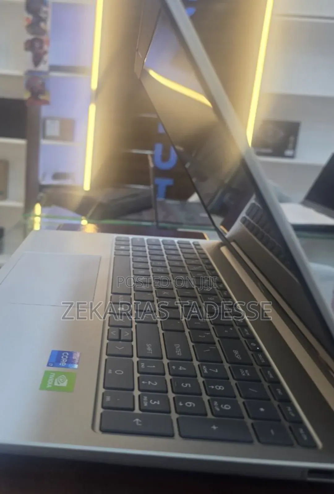 New Laptop HP Stream Notebook 8GB Intel Core i7 SSD 512GB