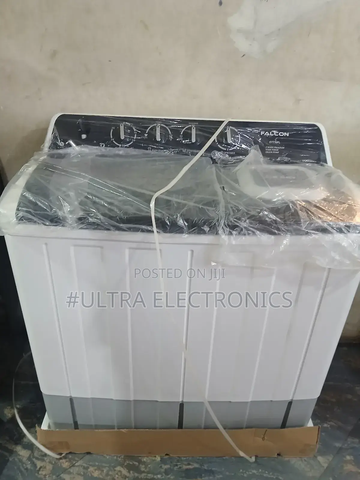 Falcon 16kg Semi-Automatic Twin Tub Washing Machine.