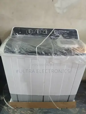 Falcon 16kg Semi-Automatic Twin Tub Washing Machine.