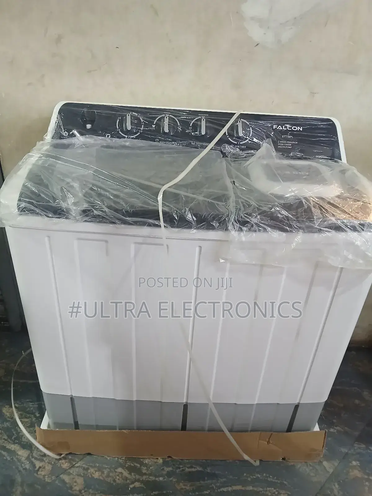 Falcon 16kg Semi-Automatic Twin Tub Washing Machine.