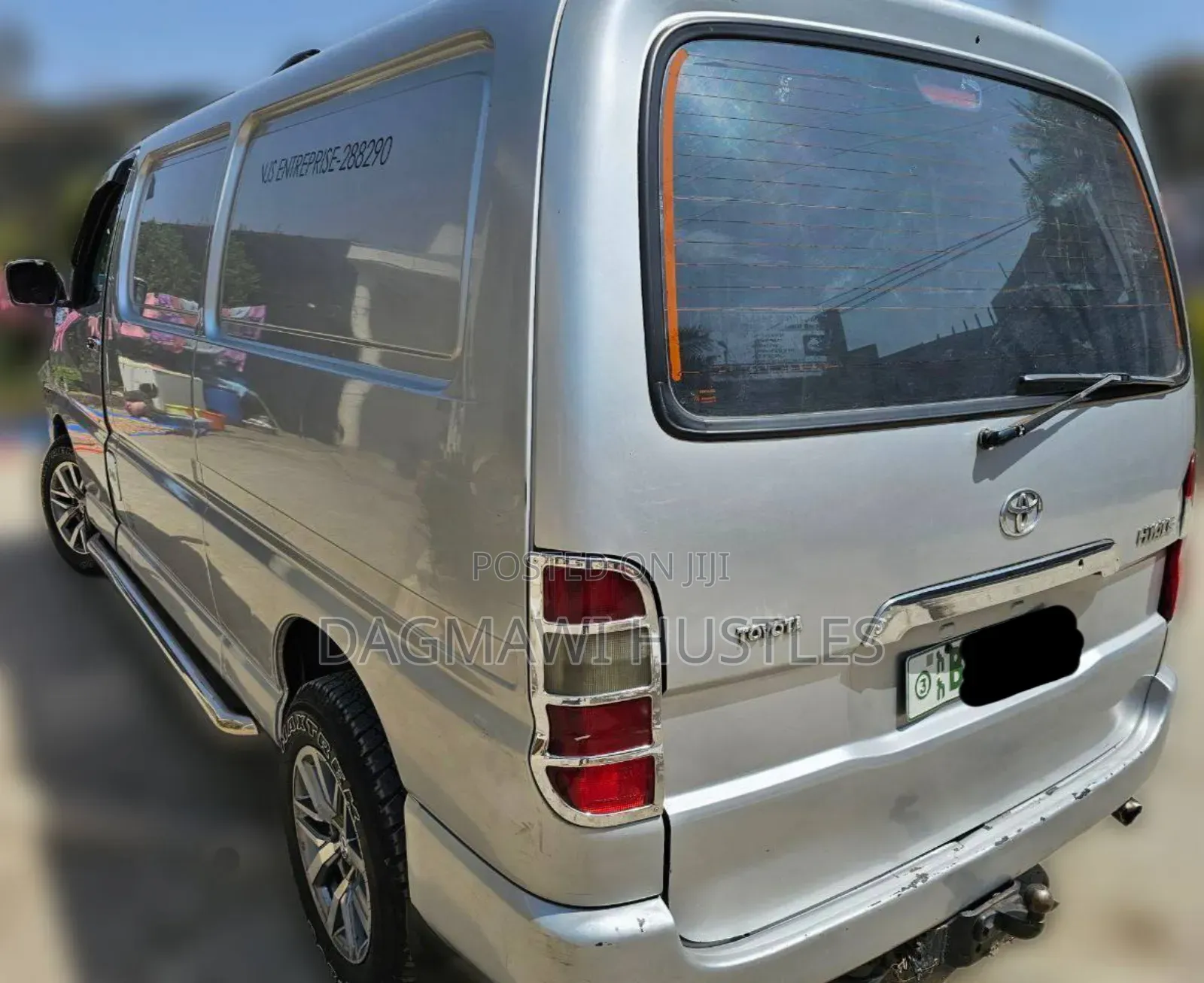 Toyota Grand HiAce 2009 Silver