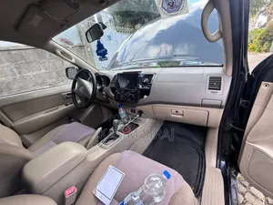 Toyota Fortuner 2.7 AWD 2006 Gray