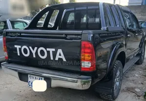 Toyota Hilux 2013 Matt Black
