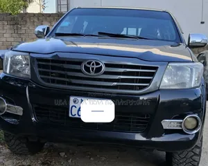 Toyota Hilux 2013 Matt Black