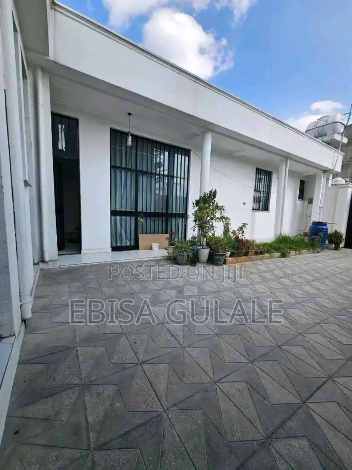 Furnished 3bdrm Farm House in Yeka for sale