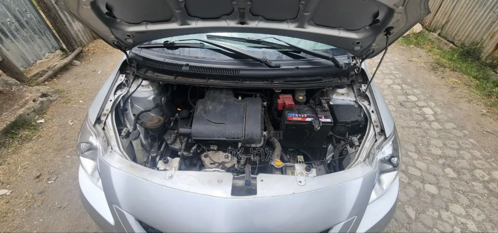 Toyota Belta 2010 Silver