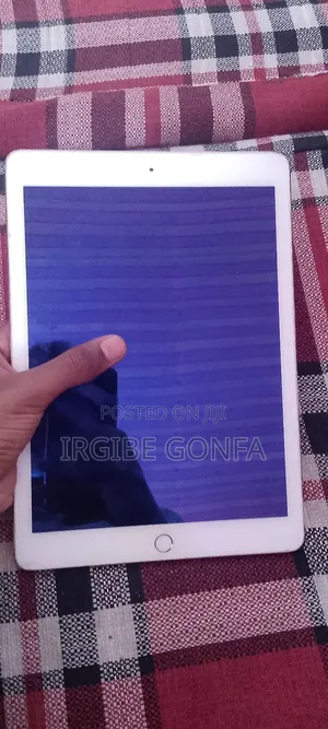 New Apple iPad Air 128 GB Gray