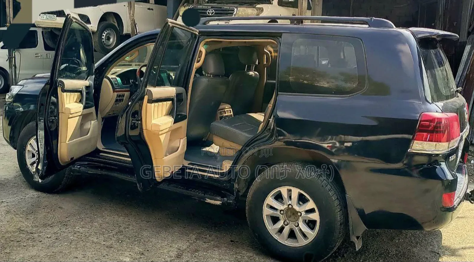 Toyota Land Cruiser 2012