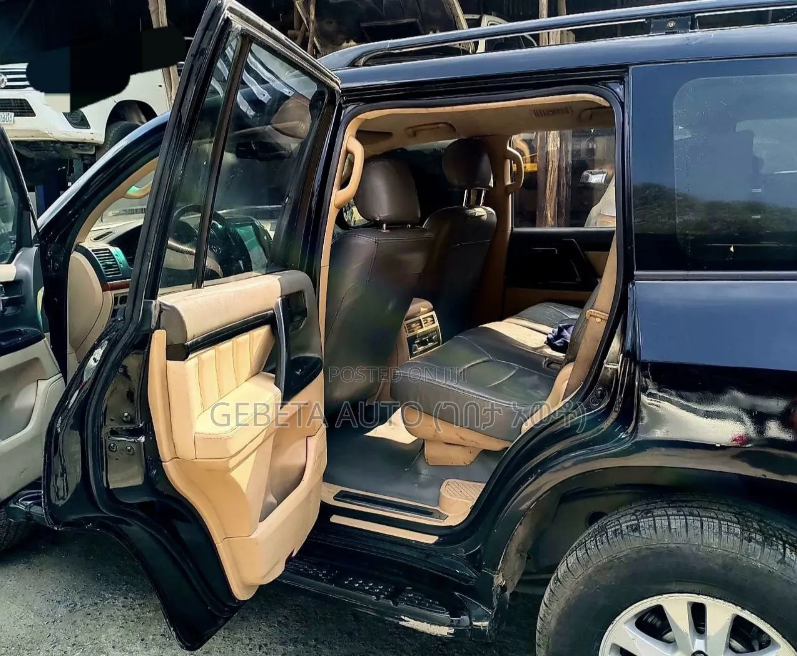 Toyota Land Cruiser 2012