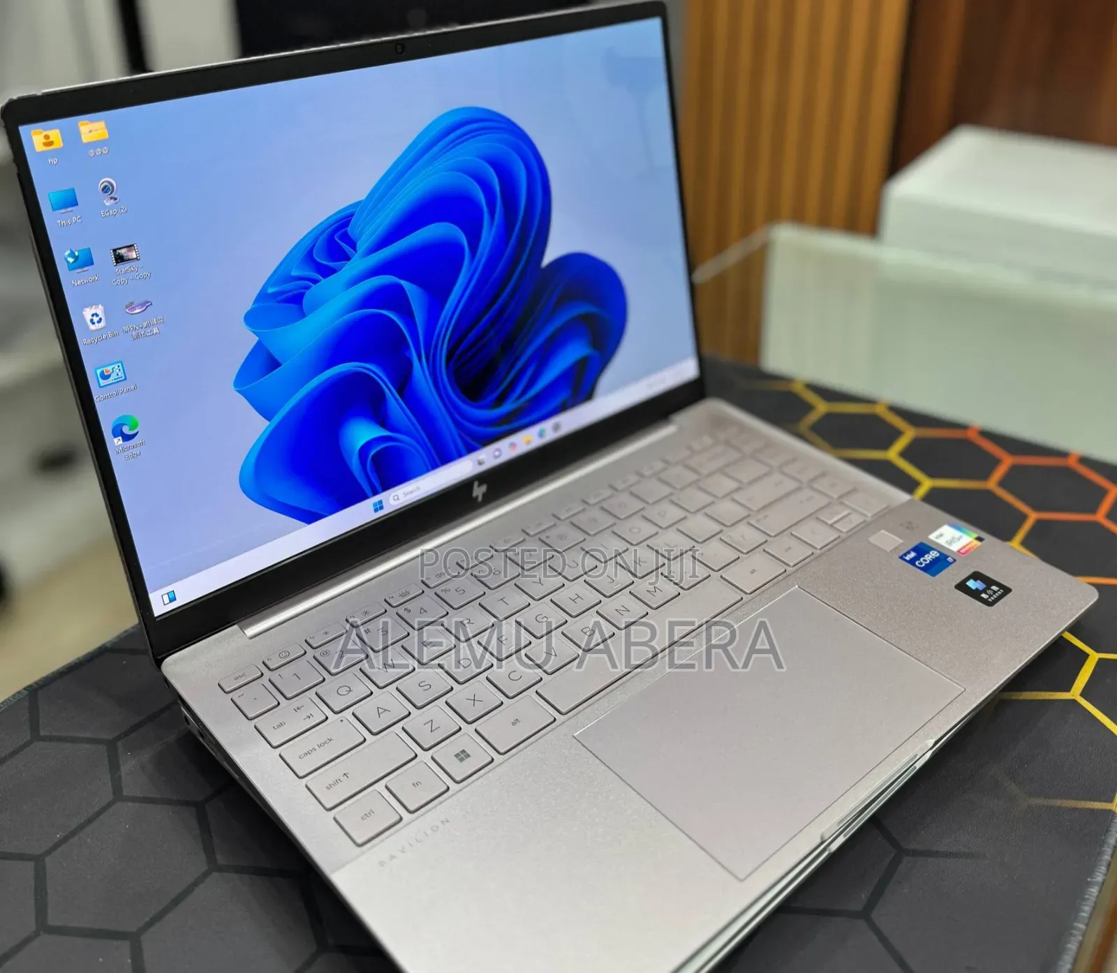 New Laptop HP Pavilion 14 16GB Intel Core i7 SSD 1T