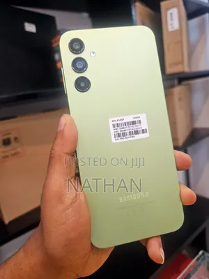 New Samsung Galaxy A14 64 GB Yellow