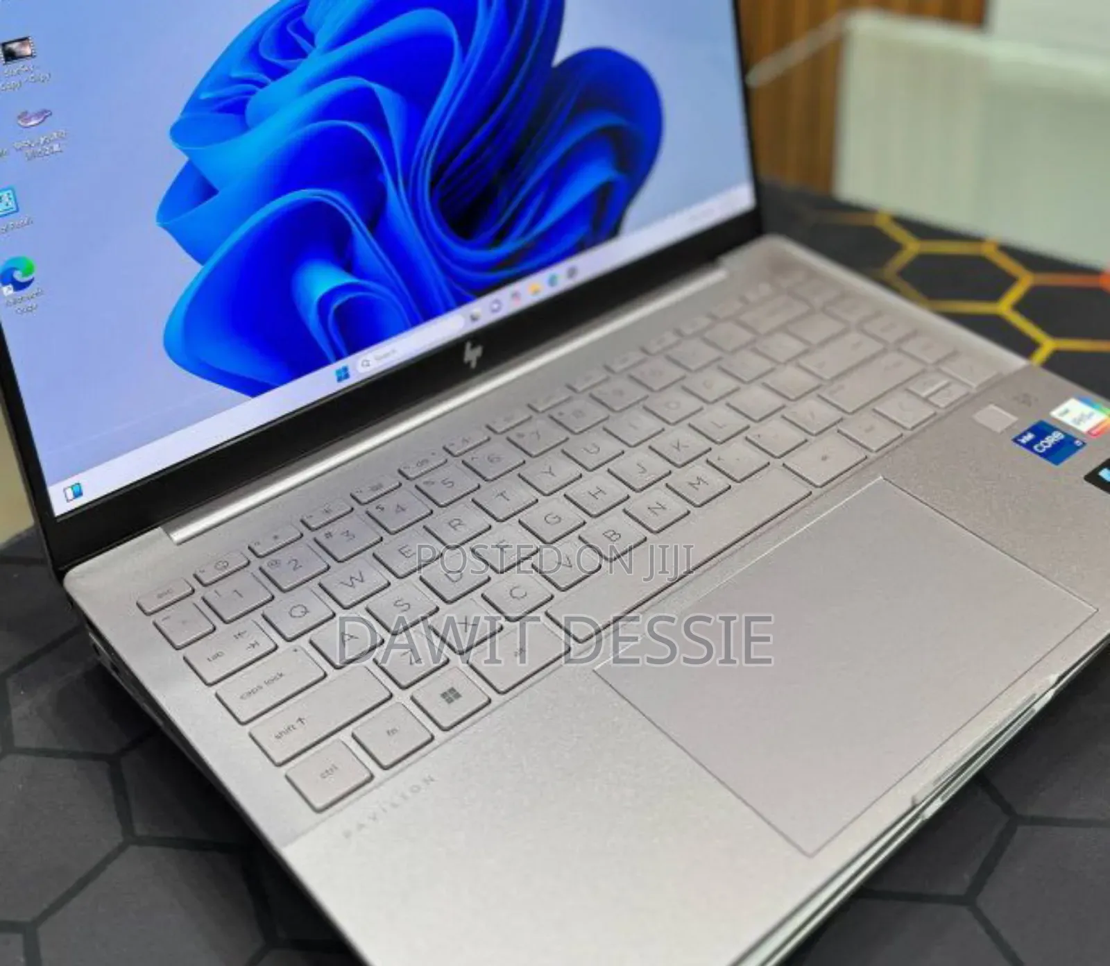 New Laptop HP 16GB Intel Core i7 SSD 1T