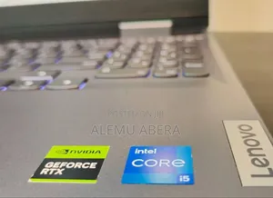 New Laptop Lenovo LOQ 15AHP10 8GB Intel Core i5 SSD 1T