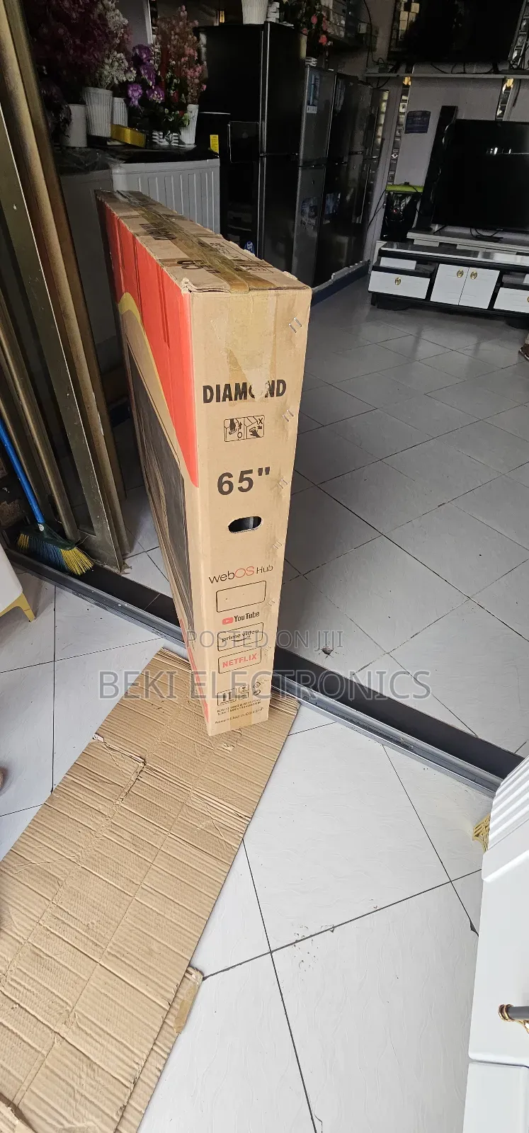 Diamond 65" Tv