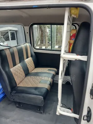 Suzuki Eeco 2025 Ivory