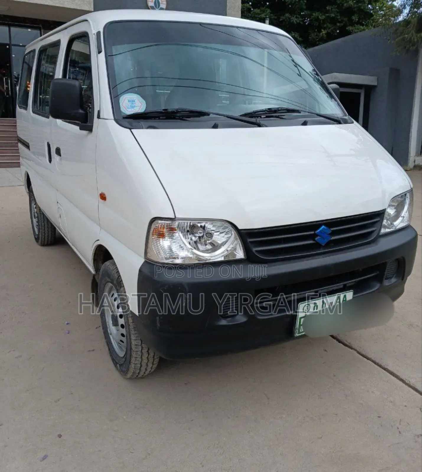 Suzuki Eeco 2025 Ivory