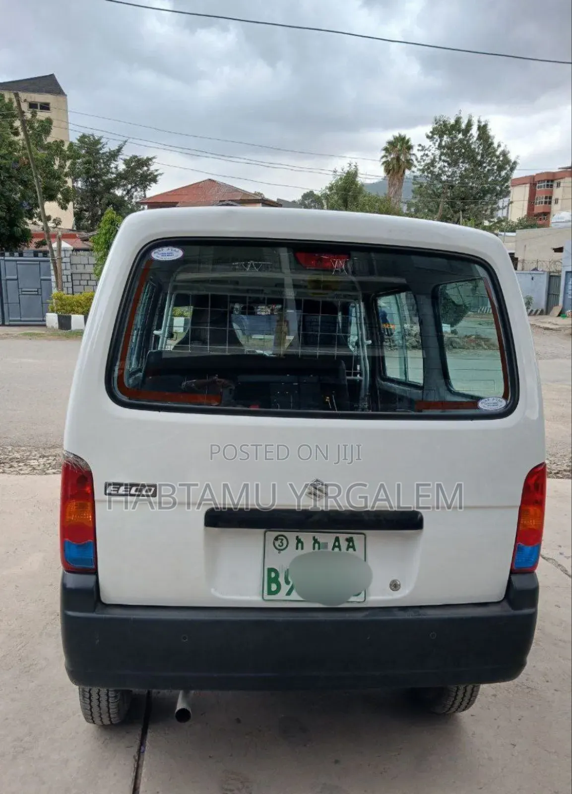 Suzuki Eeco 2025 Ivory