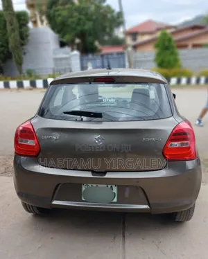 Suzuki Swift 2022 Gray