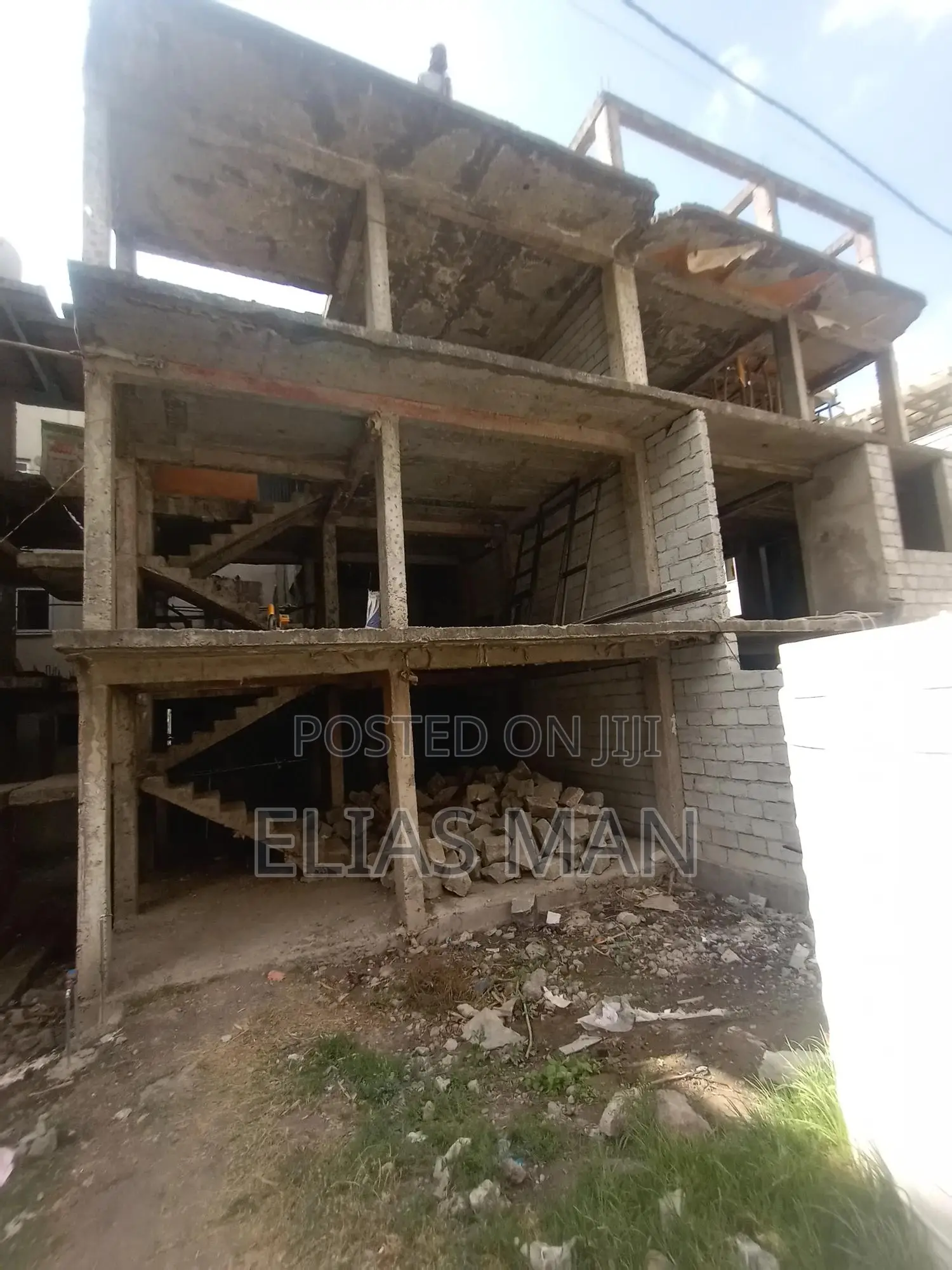 5bdrm House In Akaky Kaliti For Sale