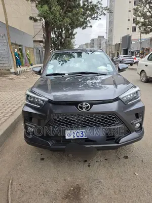 Toyota Raize 1.0 AWD 2023 Gray