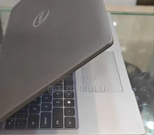 New Laptop Dell Latitude 5540 8GB Intel Core i7 SSD 256GB