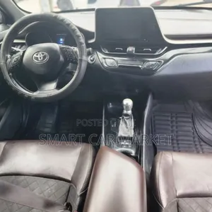Toyota C-HR 2017 Gray